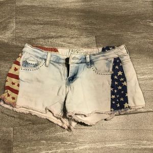 Light wash Jean shorts